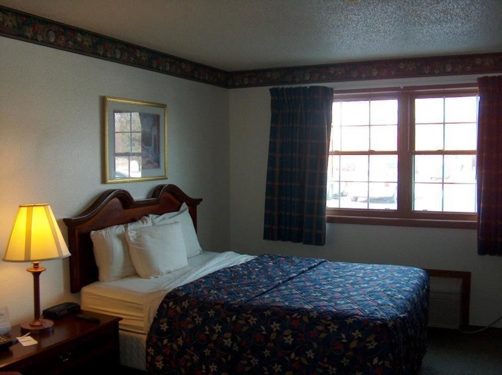 Harbor Winds Hotel (Adults Only) Sheboygan Exterior photo